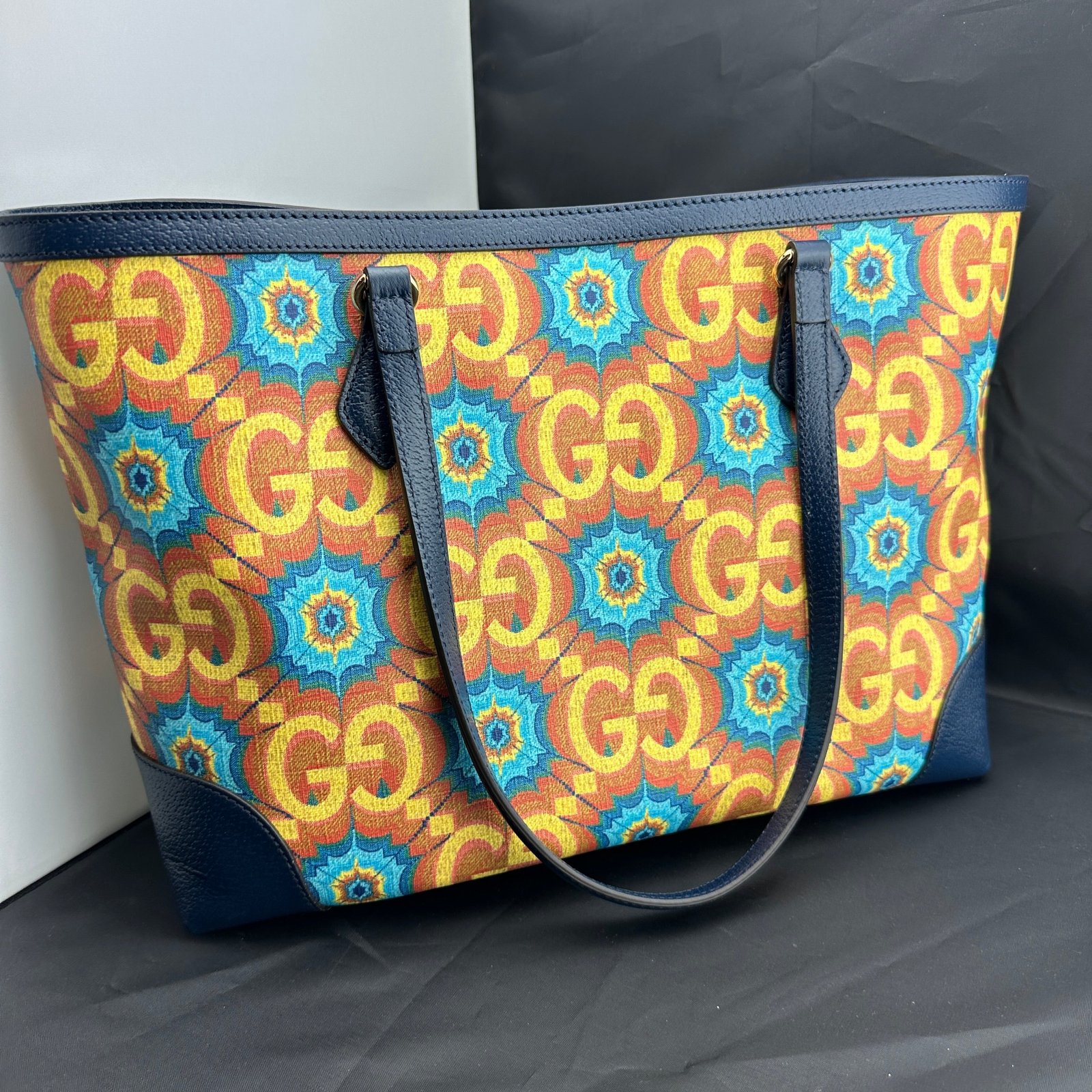 Gucci 100 Ophidia Medium Tote Bag | AlmaBagz - Image 16