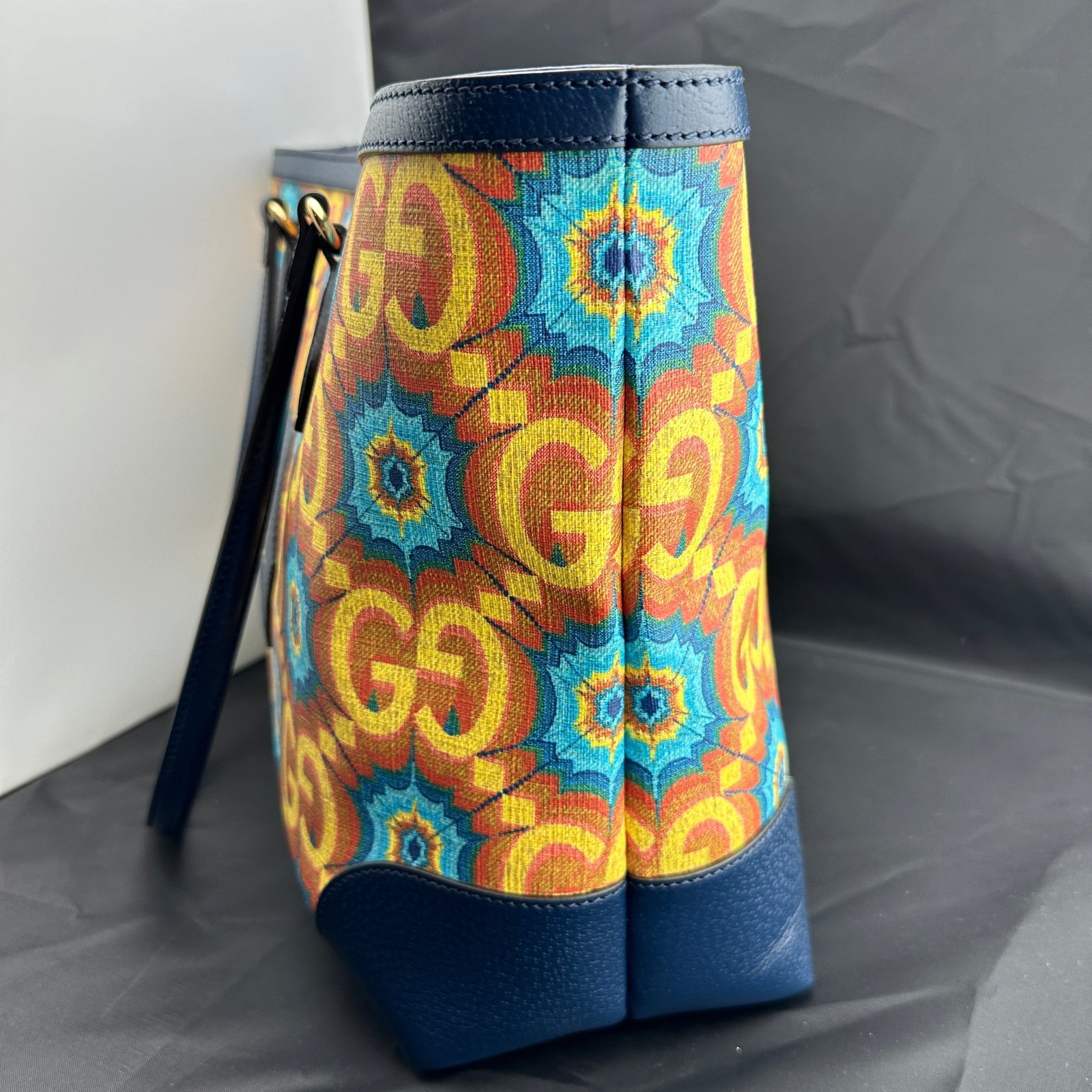 Gucci 100 Ophidia Medium Tote Bag | AlmaBagz - Image 17