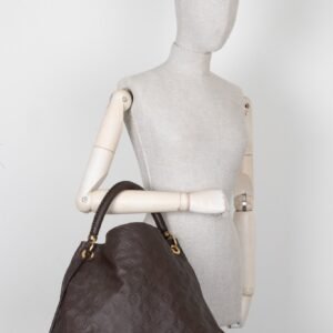 LOUIS VUITTON Artsy MM Empreinte Terre | AlmaBagz