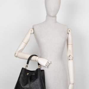 LOUIS VUITTON Neonoe GM Empreinte Black | AlmaBagz