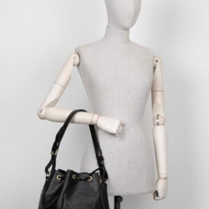 LOUIS VUITTON Petit Sac Noe Epi Black | AlmaBagz