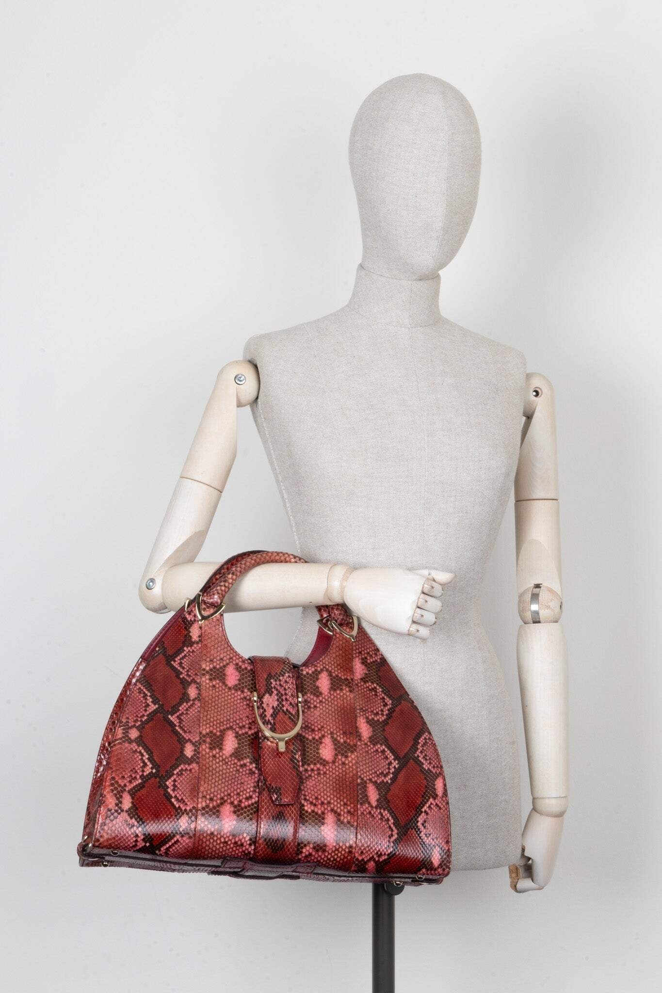 GUCCI Stirrup Hobo Shoulder Bag Python Burgundy | AlmaBagz