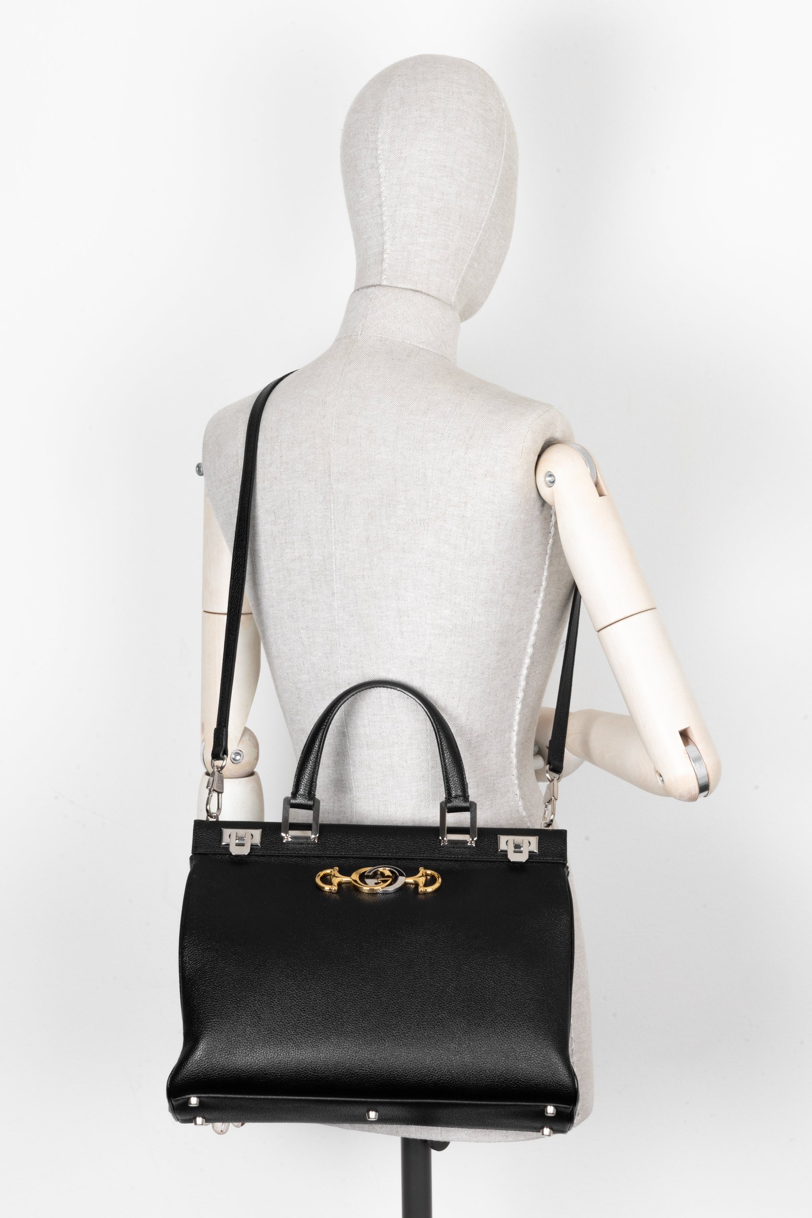 GUCCI Zumi Bag Medium Black | AlmaBagz