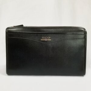 Gucci Metallic Print Logo Smooth Leather Clutch in Black | AlmaBagz
