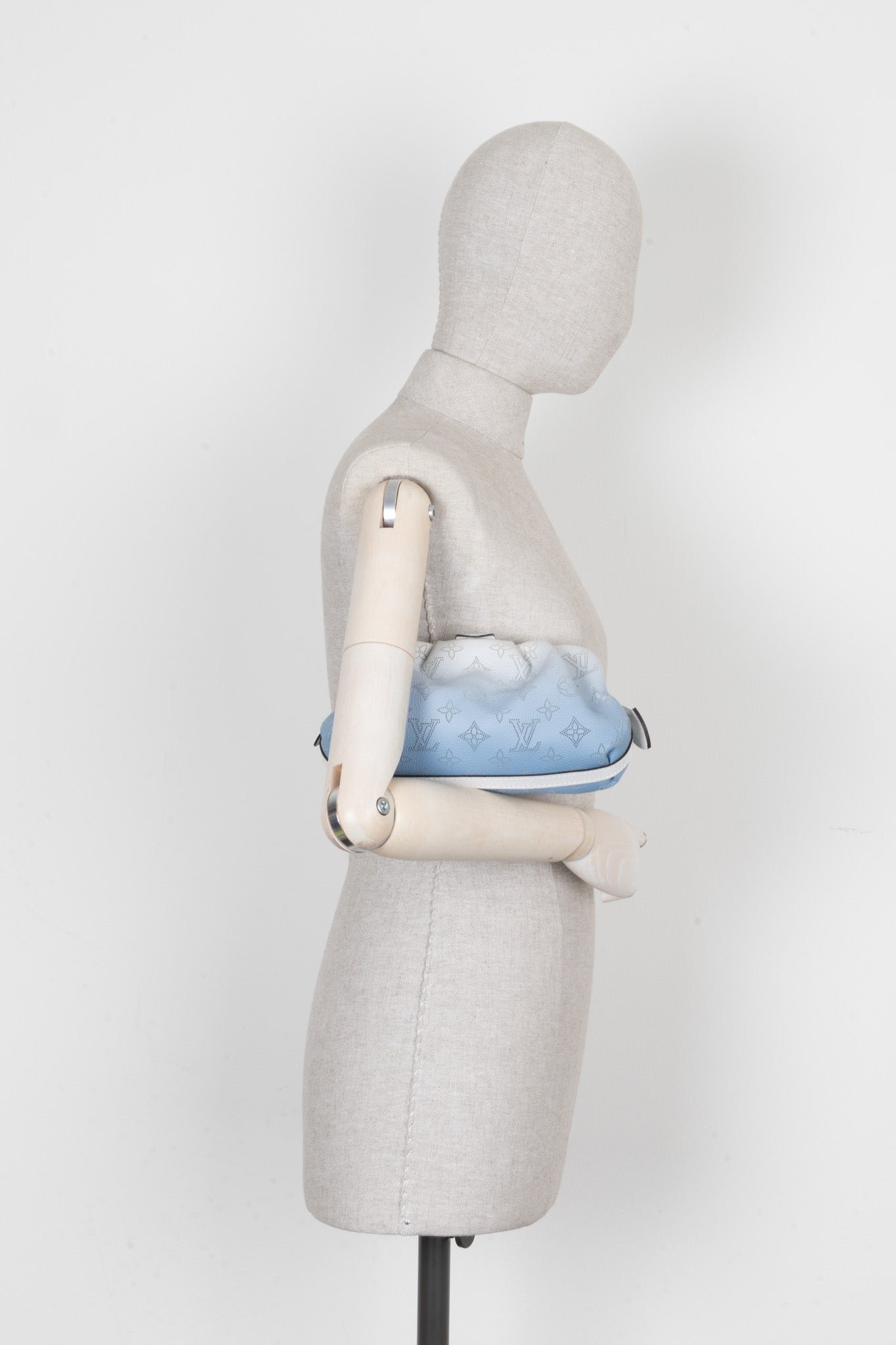 LOUIS VUITTON Scala Pouch Mini Blue White | AlmaBagz