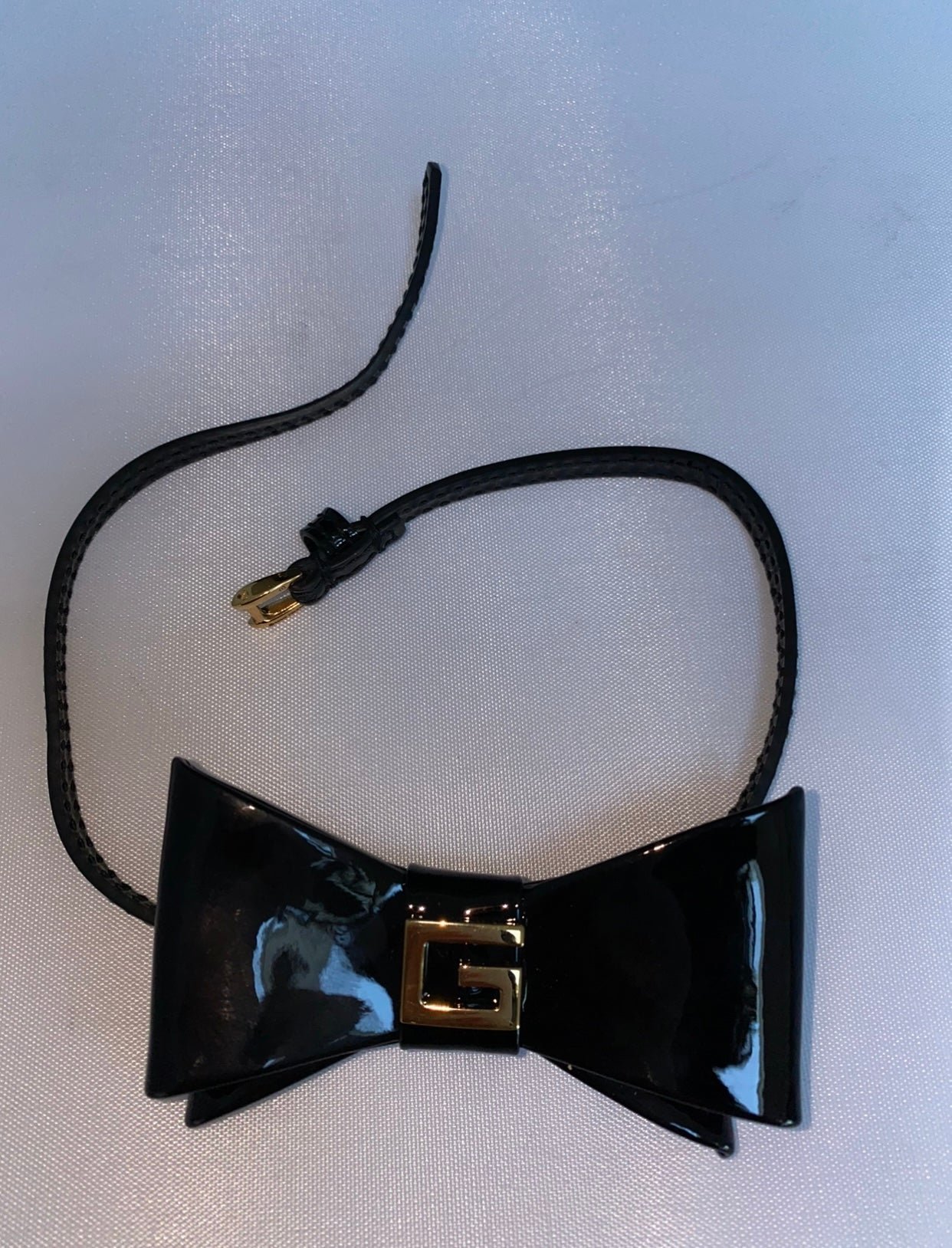 GUCCI Patent Leather Choker Necklace | AlmaBagz
