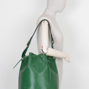 LOUIS VUITTON Grand Sac Noé Epi Green | AlmaBagz
