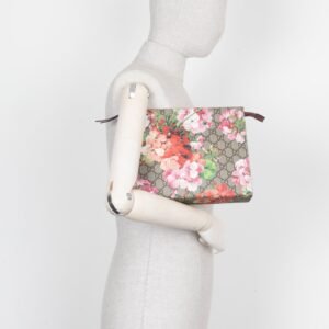 GUCCI GG Supreme Blooms Large Pochette | AlmaBagz