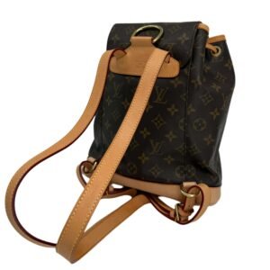 Louis Vuitton Montsouris Backpack MM in Monogram Canvas – Pre-Owned | AlmaBagz