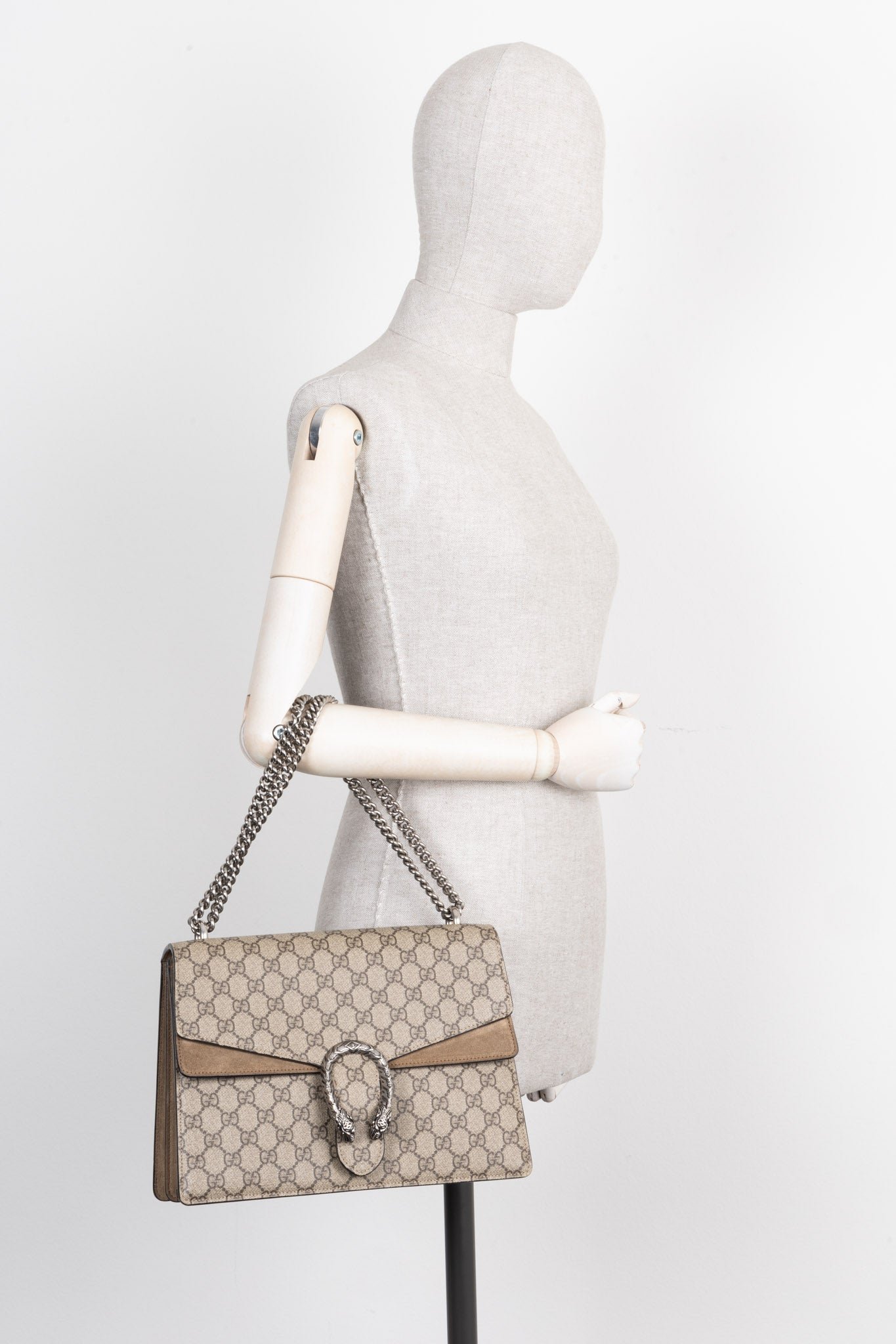 GUCCI Dionysus Bag Medium Beige | AlmaBagz