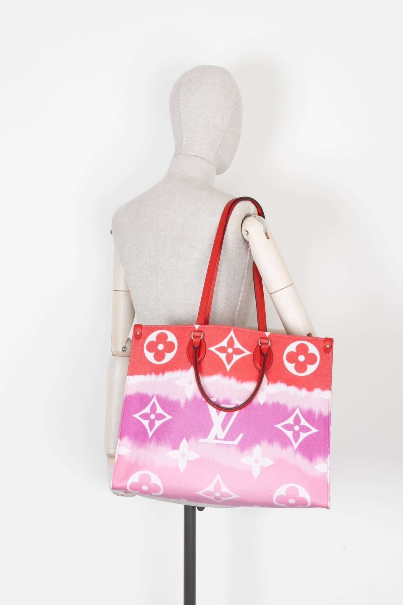 LOUIS VUITTON Escale Onthego GM Tote Rose | AlmaBagz