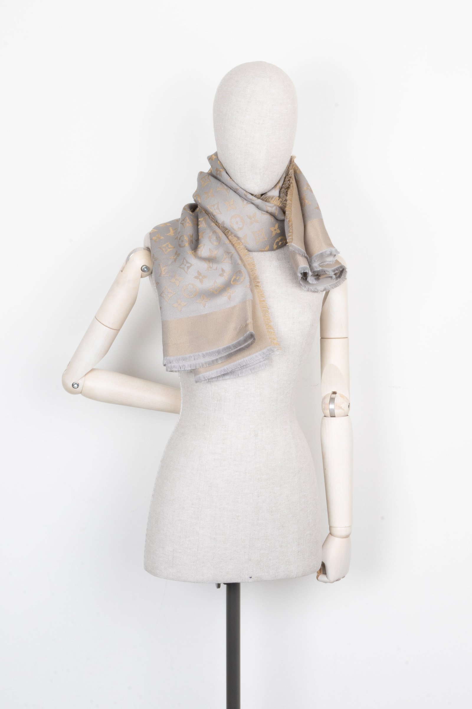 LOUIS VUITTON Scarf Wool Silk MNG Silver Gold | AlmaBagz