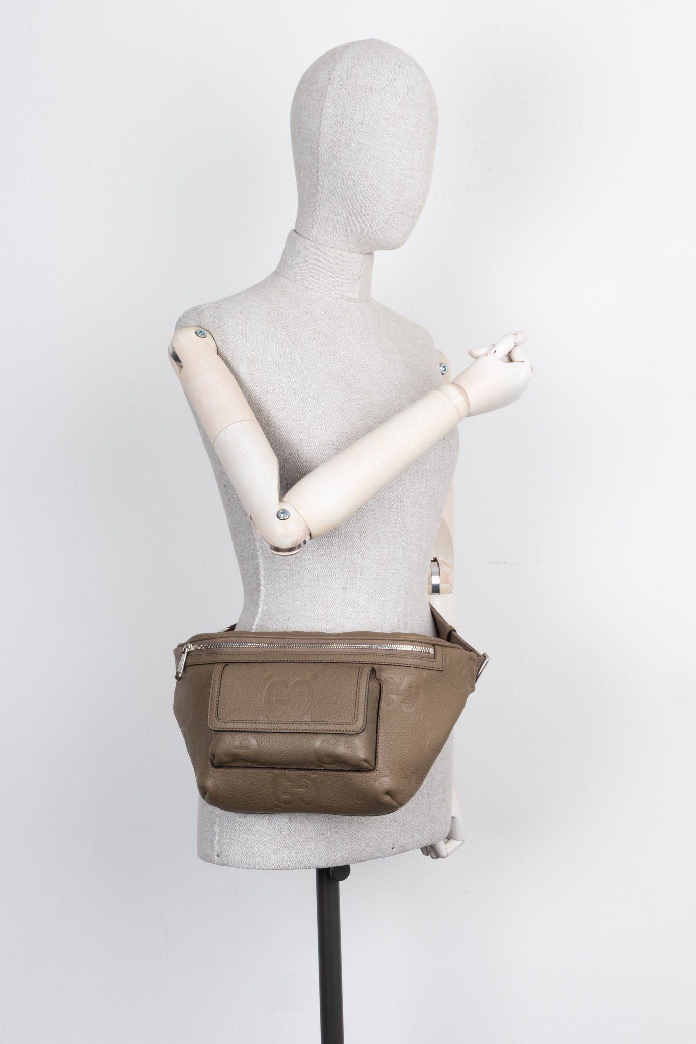 GUCCI GG Belt Bag Greige | AlmaBagz