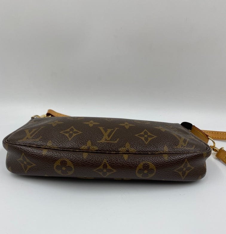Louis Vuitton Pochette with shoulder strap and crossbody. | AlmaBagz - Image 14