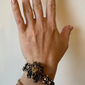 Gucci Lion Head Crystal Bracelet in Gold Metal | AlmaBagz