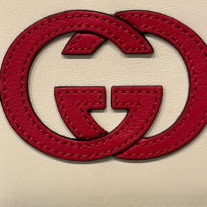 Gucci Interlocking GG Zip Around Wallet in White and Red | AlmaBagz