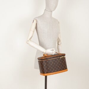 LOUIS VUITTON Nice Train Case MNG | AlmaBagz