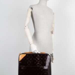LOUIS VUITTON Luggage Pégase MNG Vernis Amarante | AlmaBagz