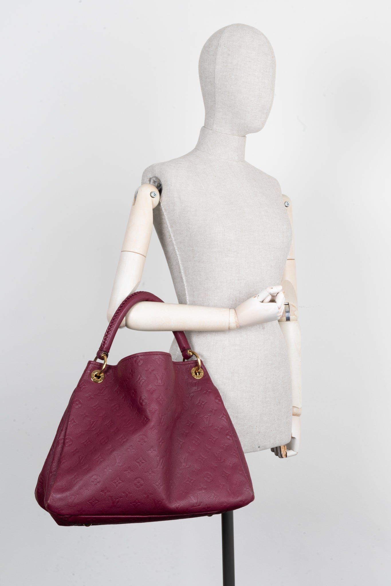 LOUIS VUITTON Artsy MM Empreinte Bordeaux | AlmaBagz