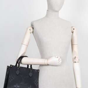 LOUIS VUITTON OnTheGo Pm Empreinte Black | AlmaBagz