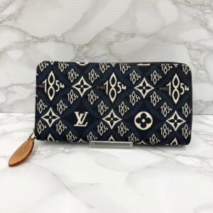 Louis Vuitton 1854 Zippy Wallet | AlmaBagz