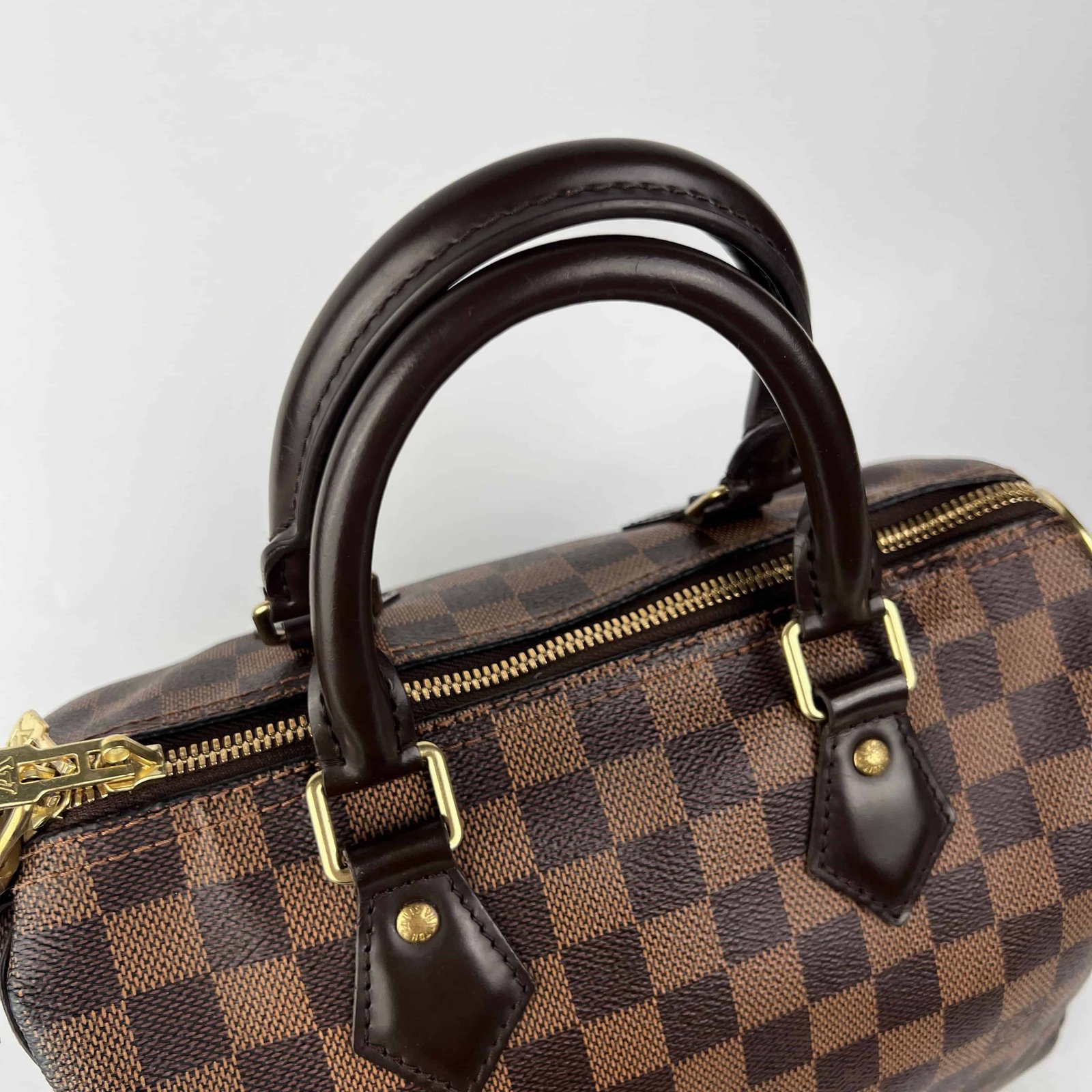 Louis Vuitton Speedy 25 Bandoulliere Damier Eben | AlmaBagz - Image 16