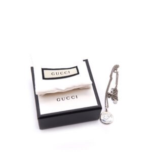 Gucci "Blind For Love" Necklace in Silver | AlmaBagz
