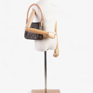 Louis Vuitton Looping Monogram Canvas MM | AlmaBagz