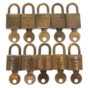 LOUIS VUITTON Cadena metal gold 10-piece set Old model Cadena Padlock Padlock | AlmaBagz
