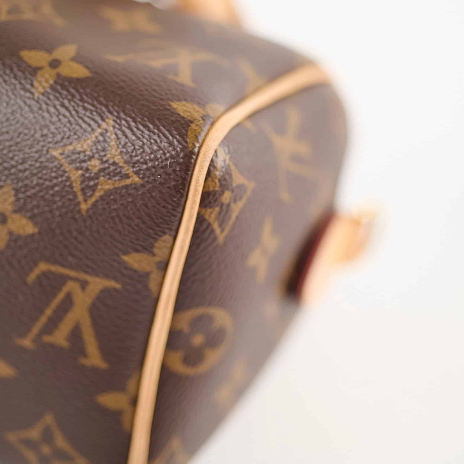 Louis Vuitton Speedy 20 Monogram | AlmaBagz - Image 9