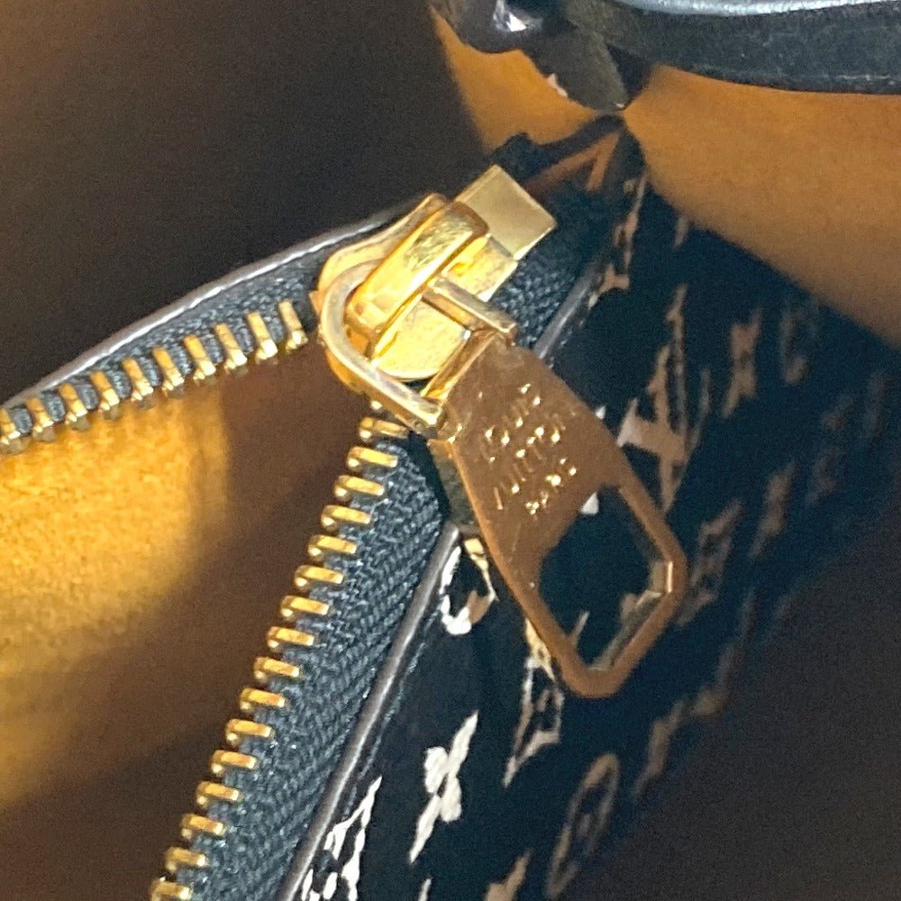 LOUIS VUITTON Shoulder Bag M44679 Monogram canvas Brown Monogram jungle Neonoe | AlmaBagz - Image 10