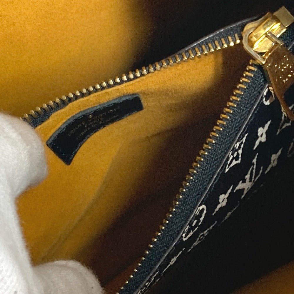 LOUIS VUITTON Shoulder Bag M44679 Monogram canvas Brown Monogram jungle Neonoe | AlmaBagz - Image 8