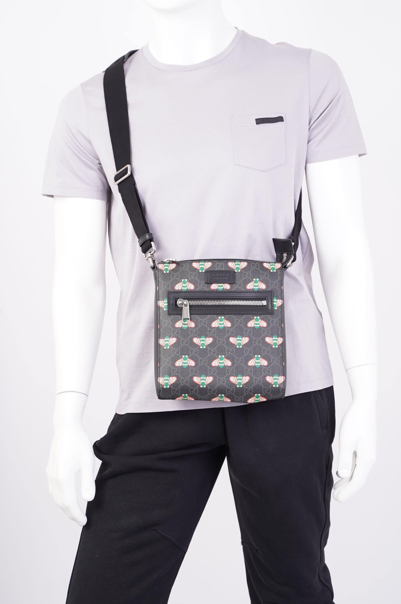 Gucci Bestiary Messenger Bag Black / Red / Blue Canvas OS | AlmaBagz