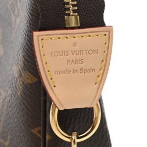 LOUIS VUITTON Monogram Mini Pochette | AlmaBagz