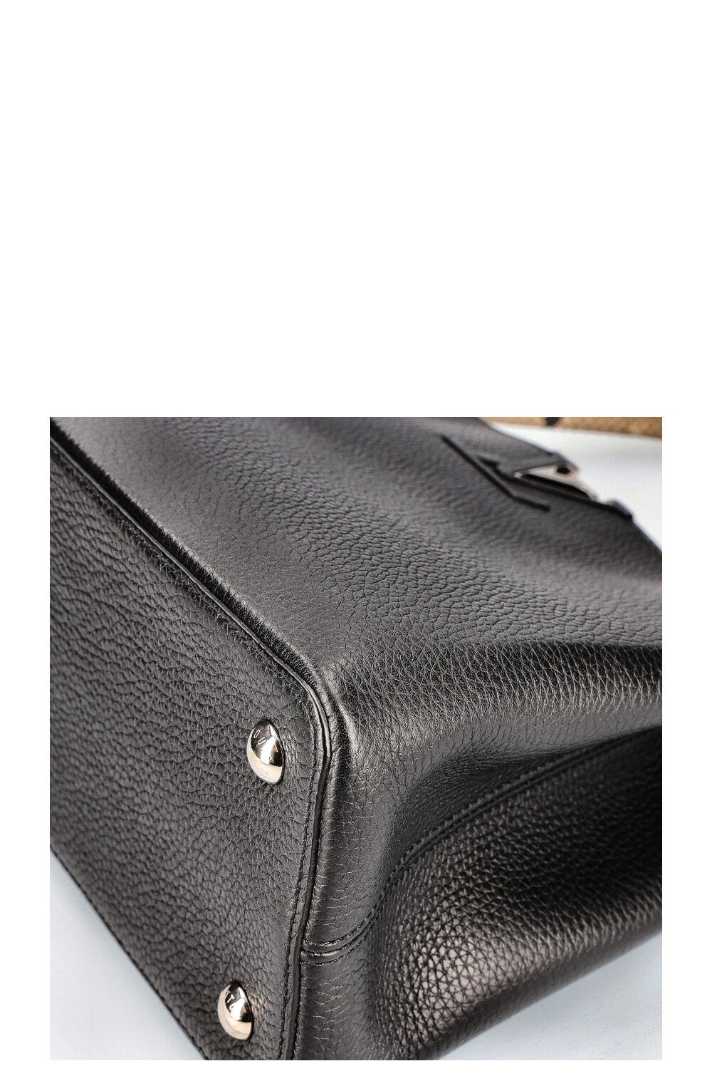 LOUIS VUITTON Python Handle Capucines GM Black | AlmaBagz - Image 6