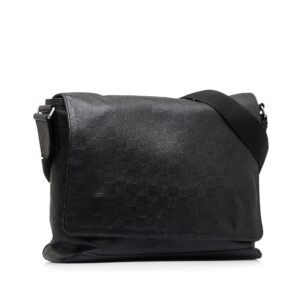 Louis Vuitton Damier Infini District MM (SHG-1NdqVh) | AlmaBagz