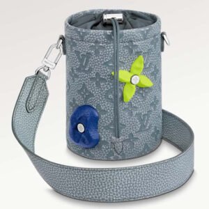 Louis Vuitton LV Unisex Chalk Pouch Granite Taurillon Monogram Embossed Cowhide Leather | AlmaBagz