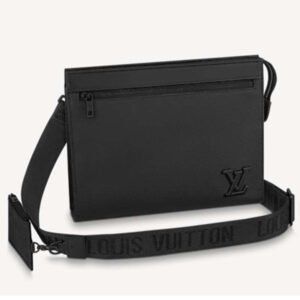 Louis Vuitton LV Unisex Messenger Voyage Black Aerogram Cowhide Leather Textile Lining | AlmaBagz