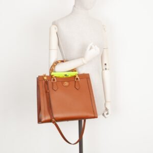 GUCCI Diana Bag Medium Brown | AlmaBagz