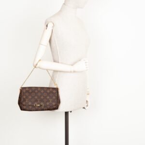 LOUIS VUITTON Favorite Handbag Monogram Canvas | AlmaBagz