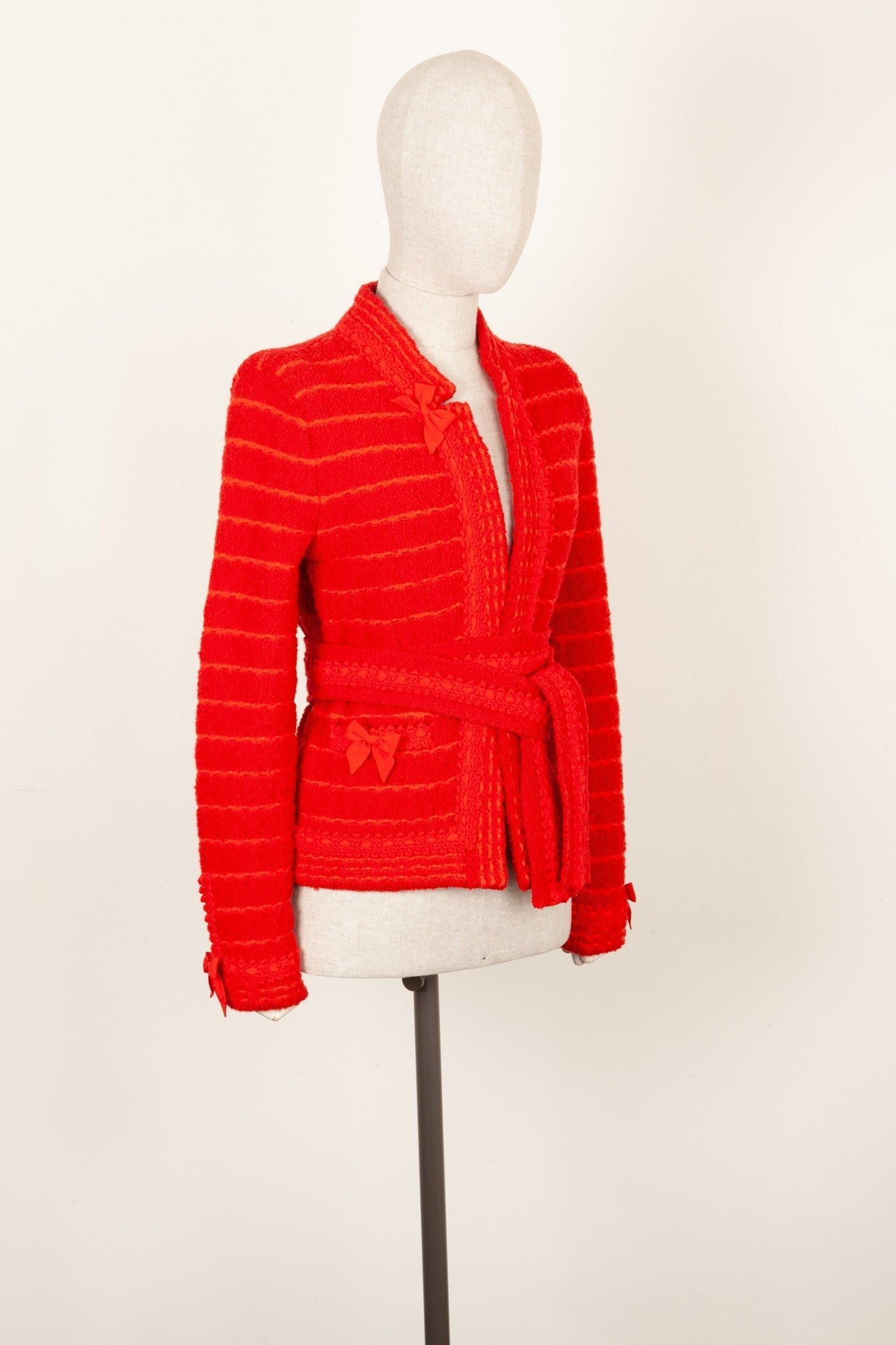 GUCCI Knit Jacket Red with Belt | AlmaBagz