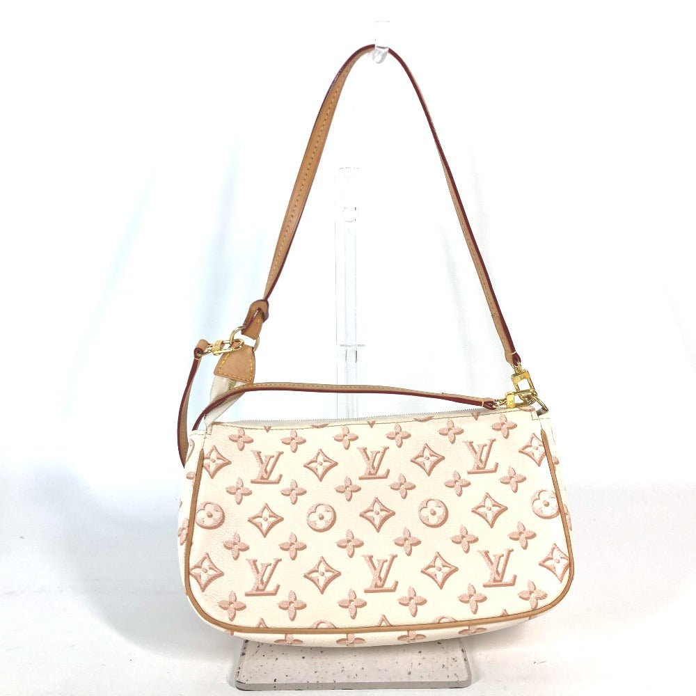 LOUIS VUITTON Shoulder Bag M20920 Monogram canvas Beige type Monogram Maxi Pochette Accessory | AlmaBagz