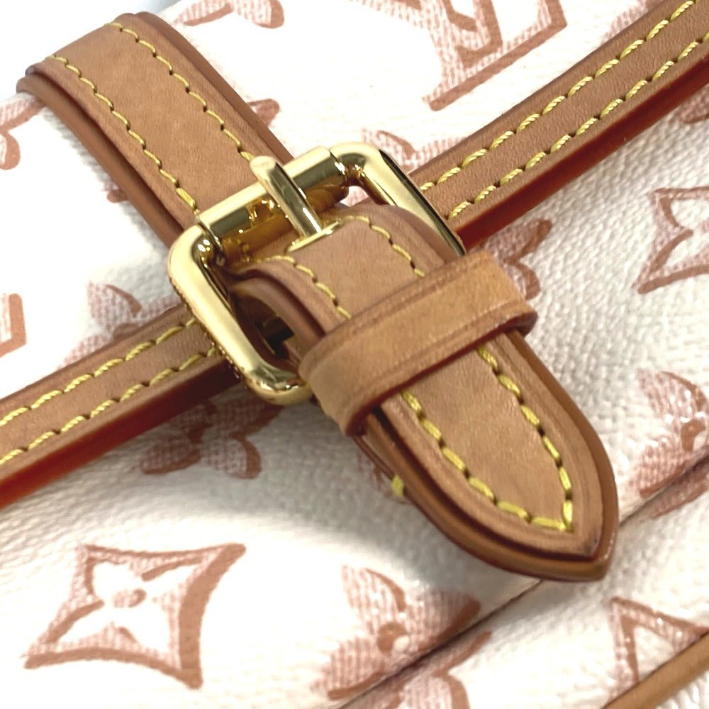 LOUIS VUITTON Shoulder Bag M20920 Monogram canvas Beige type Monogram Maxi Pochette Accessory | AlmaBagz - Image 7