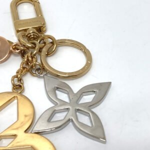 LOUIS VUITTON key ring M00002 metal gold x pink gold Maltage Blossom | AlmaBagz