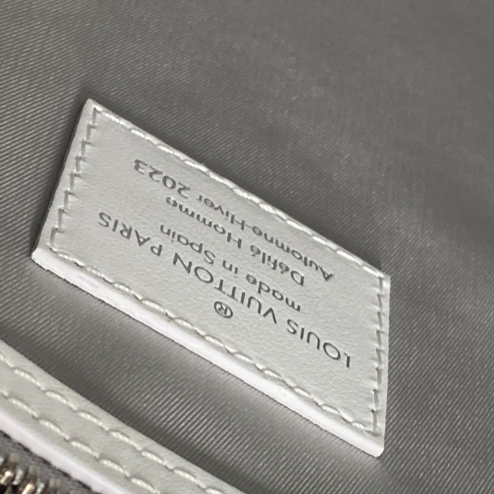 LOUIS VUITTON Shoulder Bag M23151 Monogram canvas Silver Monogram Freezer/Sac Plat | AlmaBagz - Image 15