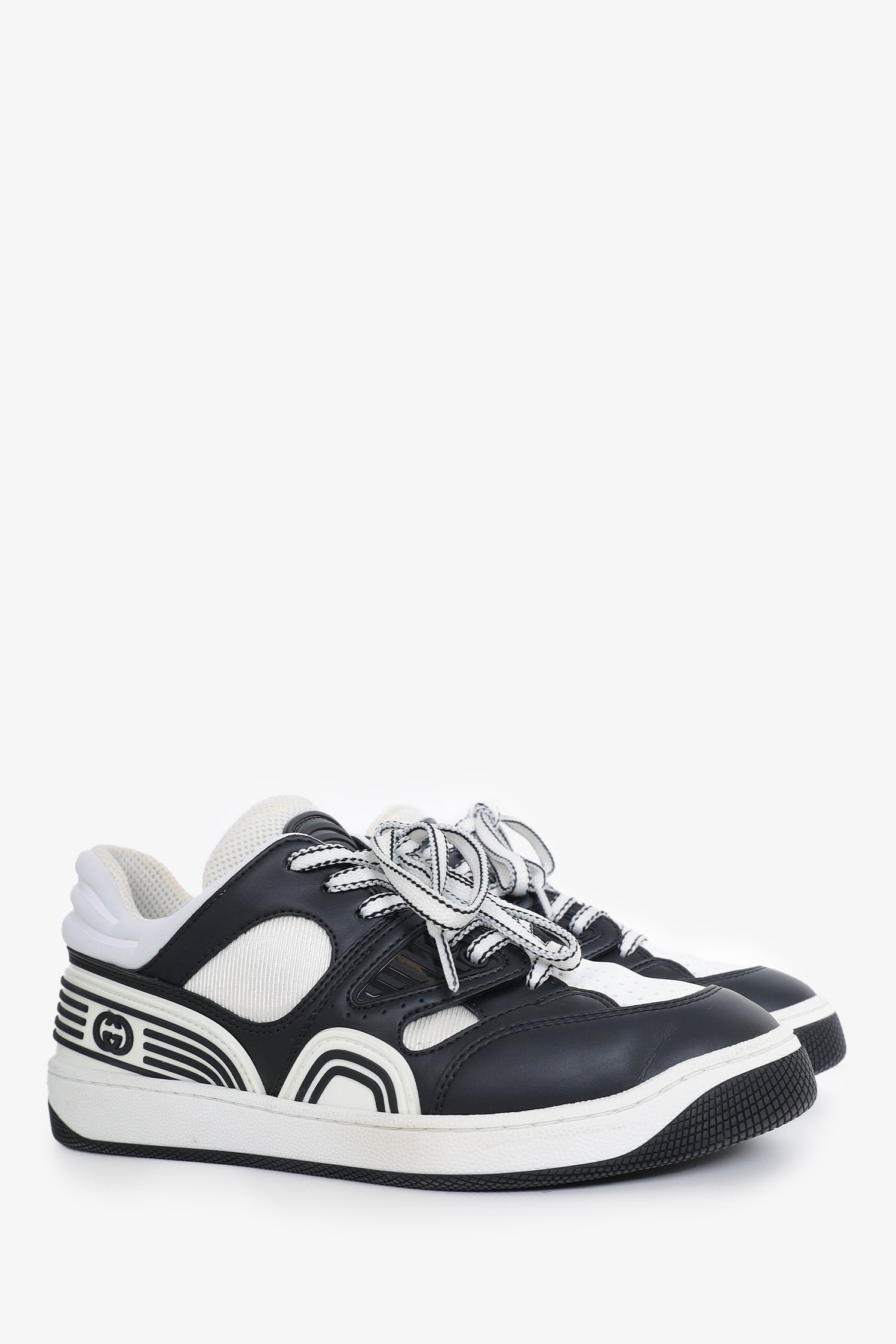 Gucci Black/White Basket Low-top Sneakers Size 35 | AlmaBagz