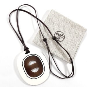 HERMES Necklace Buffalo Horn, Lacquer white Fidelio Village | AlmaBagz