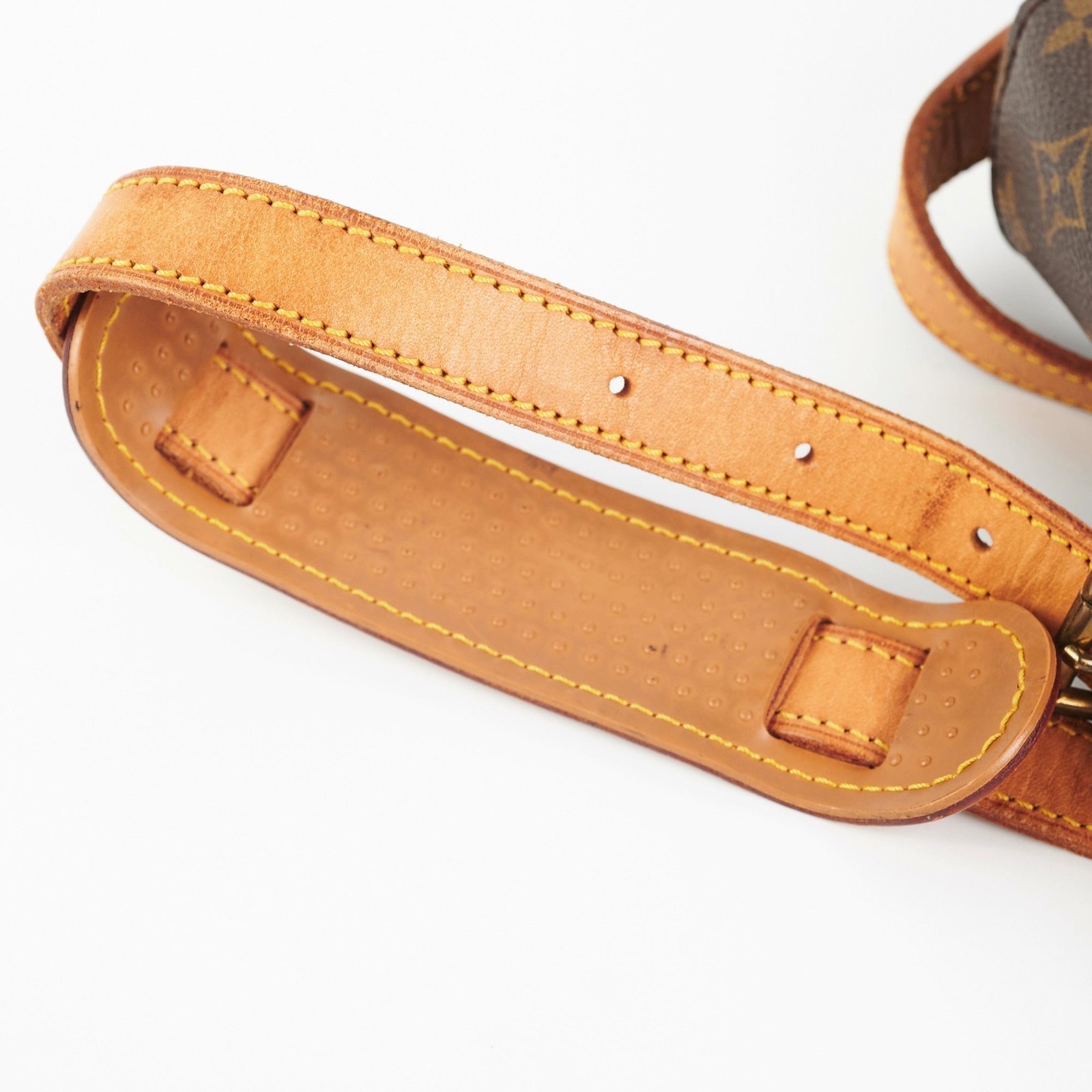 Louis Vuitton Saint Cloud GM Monogram | AlmaBagz - Image 10