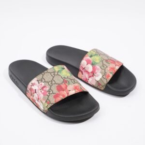 Gucci GG Blooms Supreme Floral Floral / Black Canvas EU 38 UK 5 | AlmaBagz