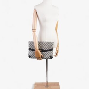 Gucci GG Clutch Black / GG Supreme Canvas | AlmaBagz